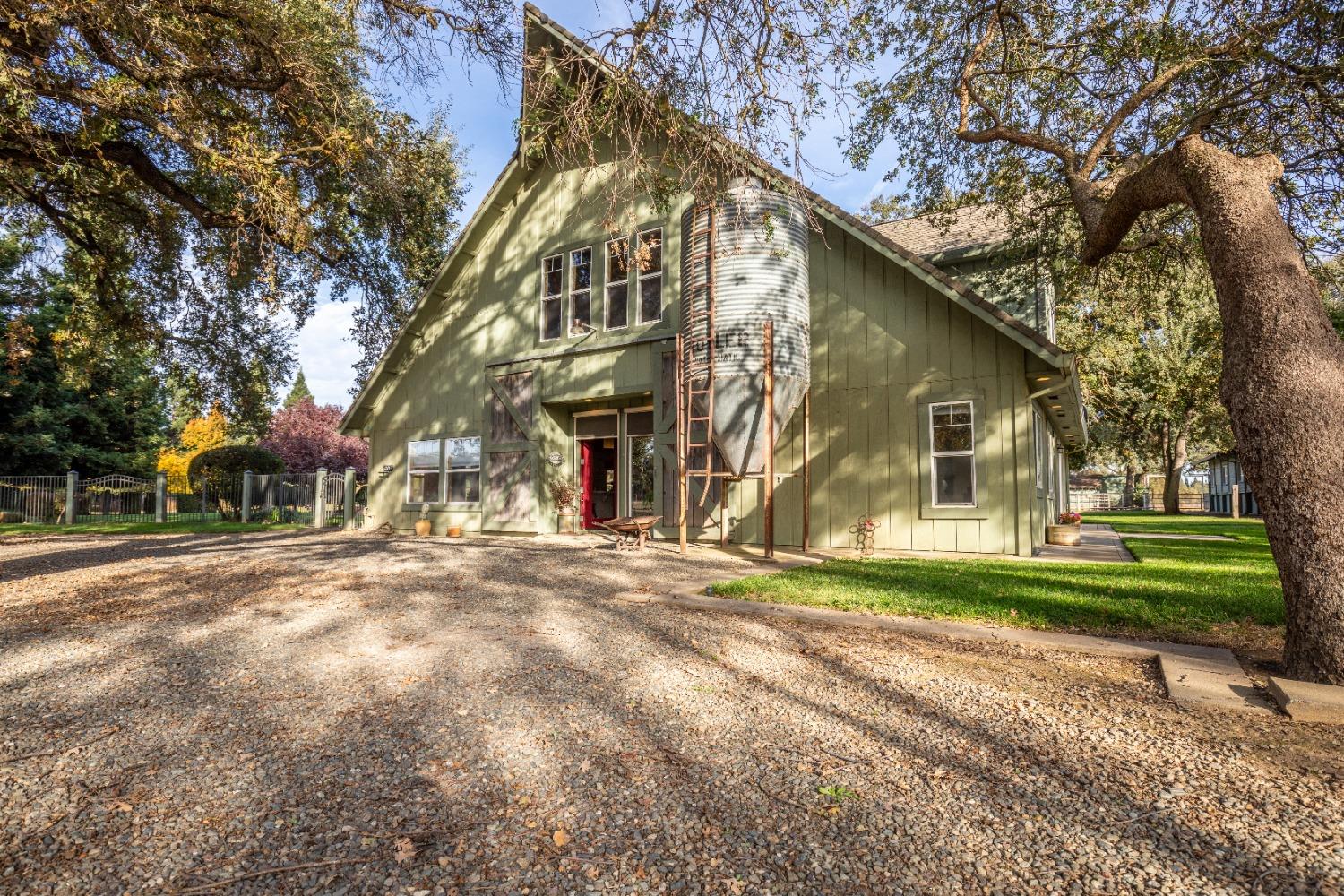 Photo of 10412 Sheldon Rd in Elk Grove, CA
