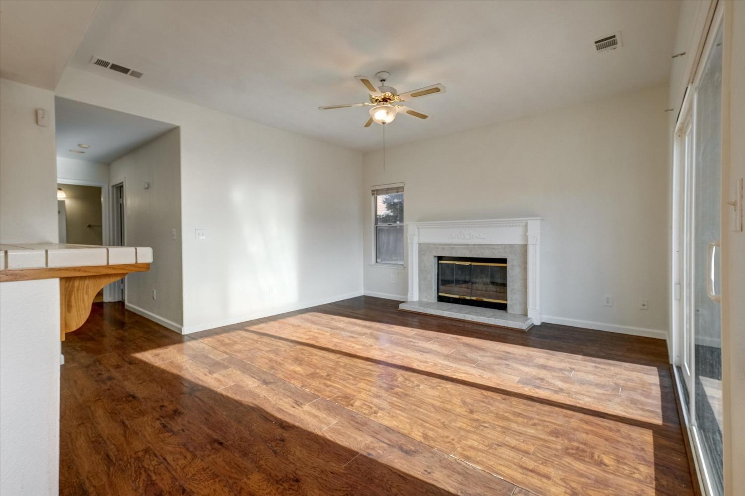 Brookside Court, Antioch, California image 12