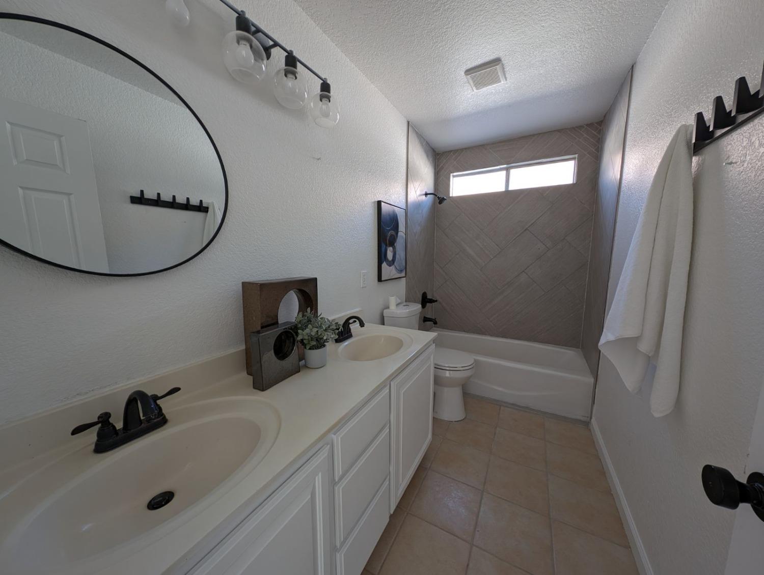 Detail Gallery Image 22 of 34 For 6627 Brook Falls Cir, Stockton,  CA 95219 - 3 Beds | 2/1 Baths