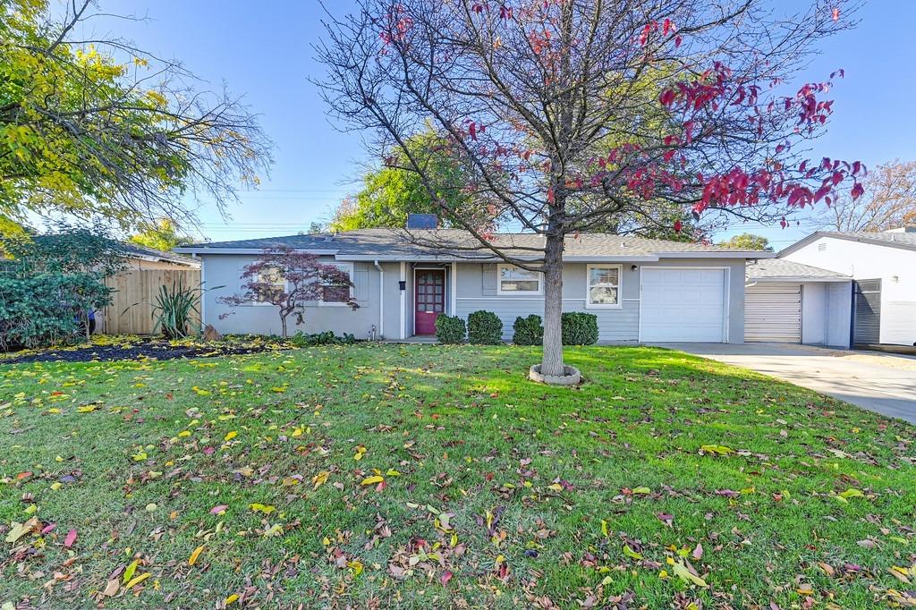 Photo of 3312 Windsor Dr in Sacramento, CA