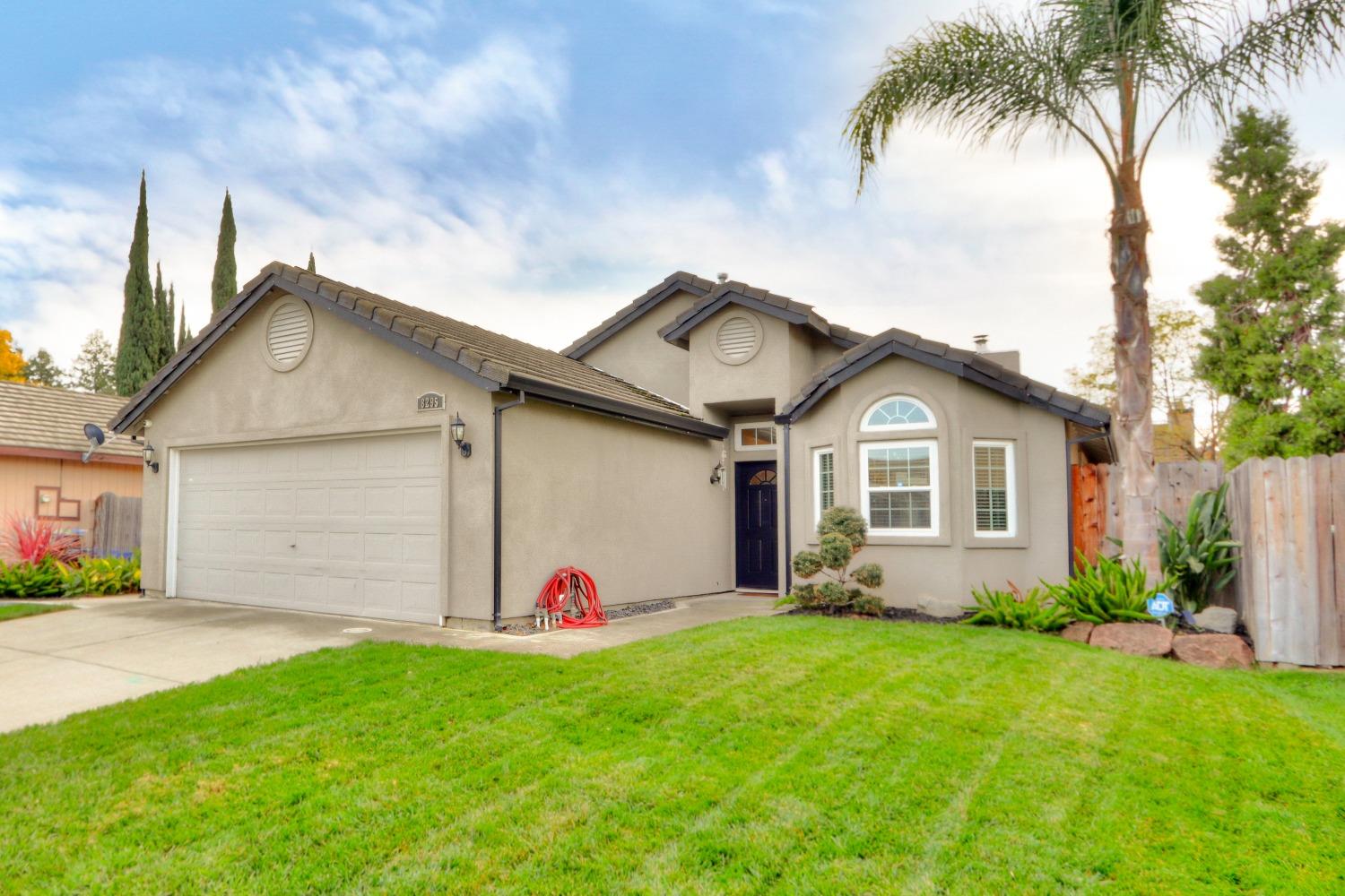 Photo of 8295 Caribou Peak Wy in Elk Grove, CA