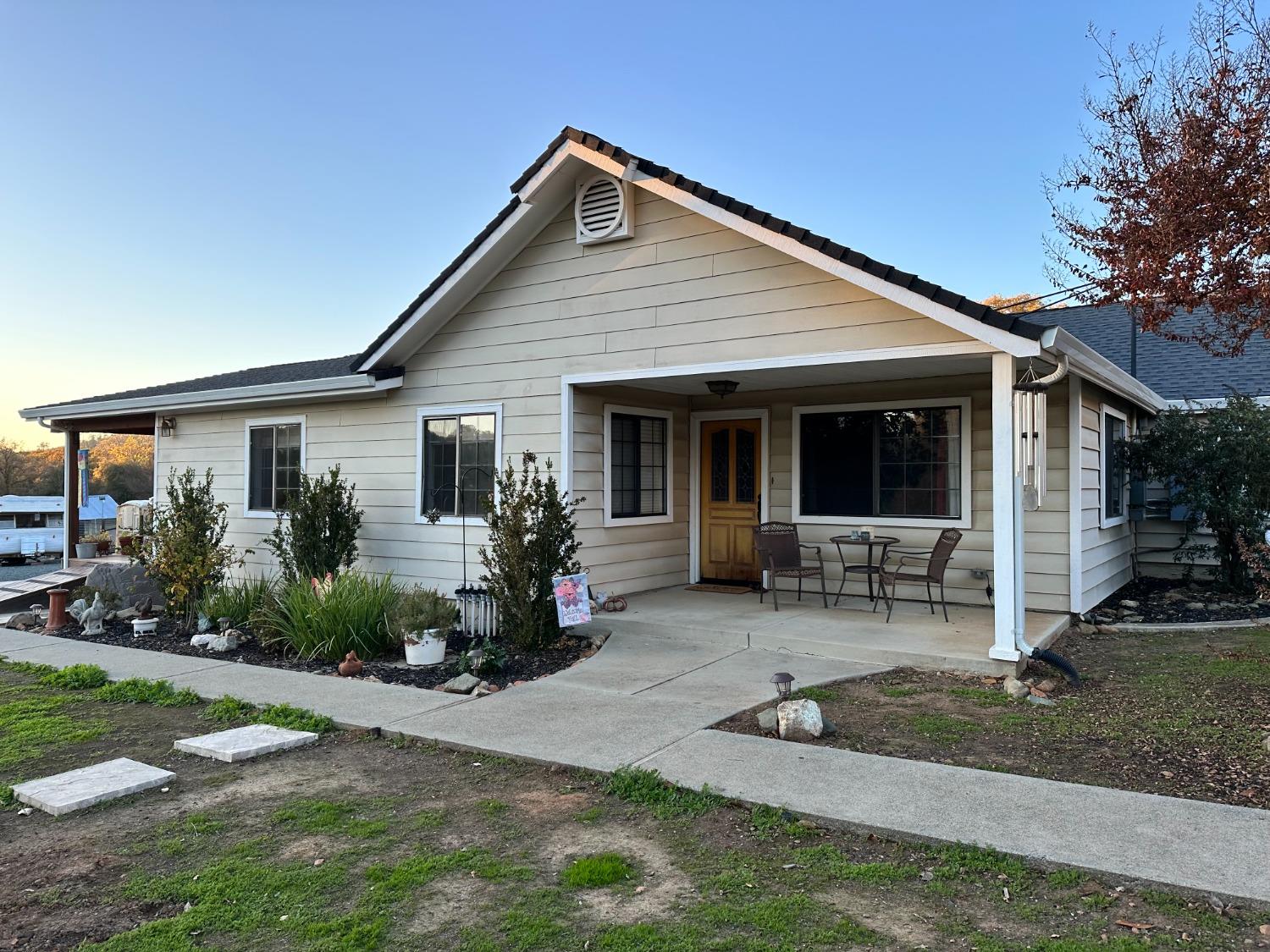 Photo of 4985 Bell Rd in Auburn, CA