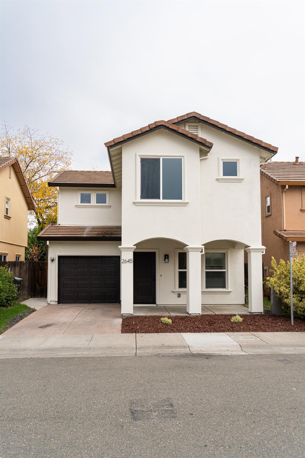 Photo of 2645 Dobbins Wy in Sacramento, CA