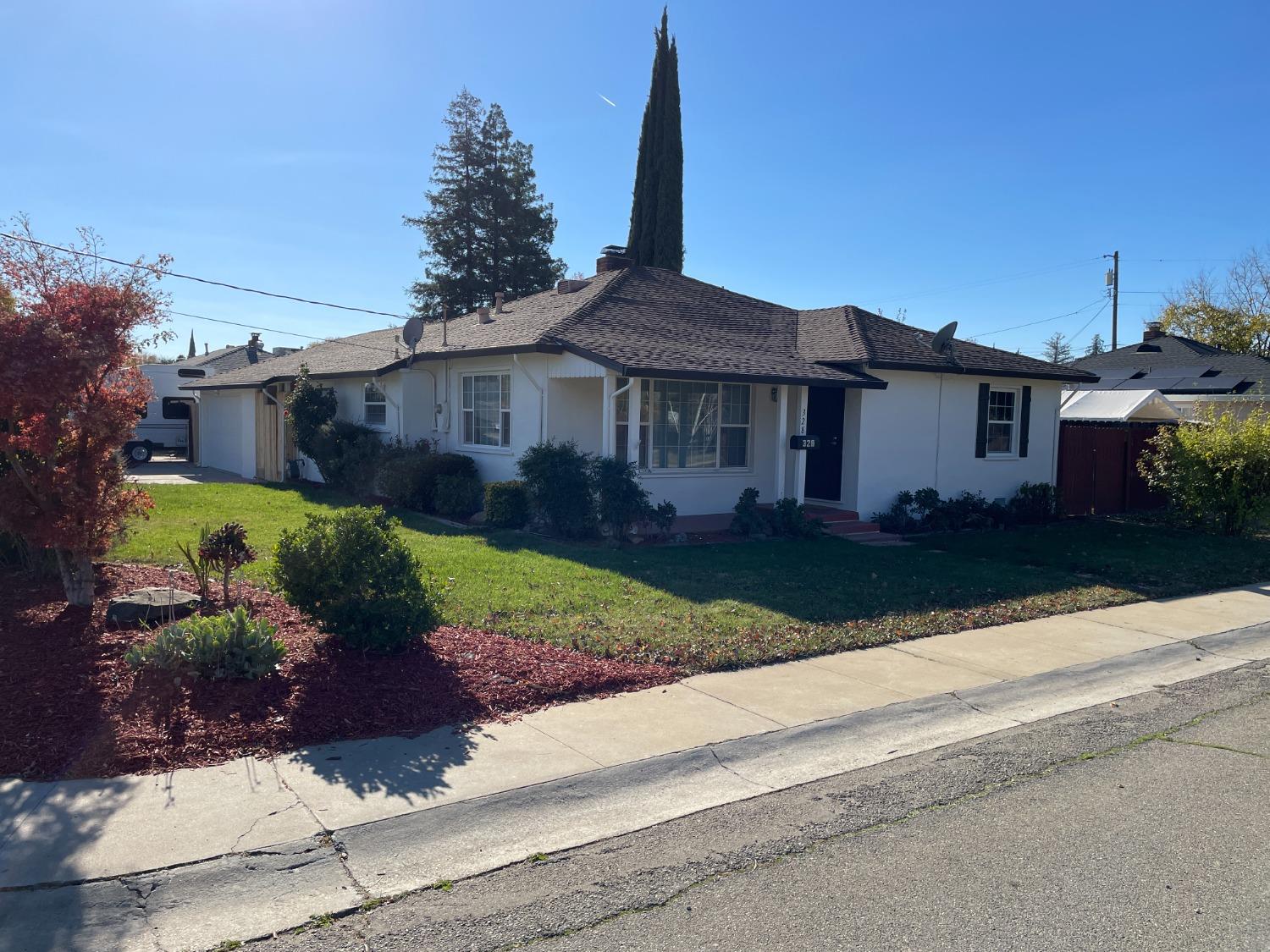 Photo of 328 E 22nd St in Marysville, CA