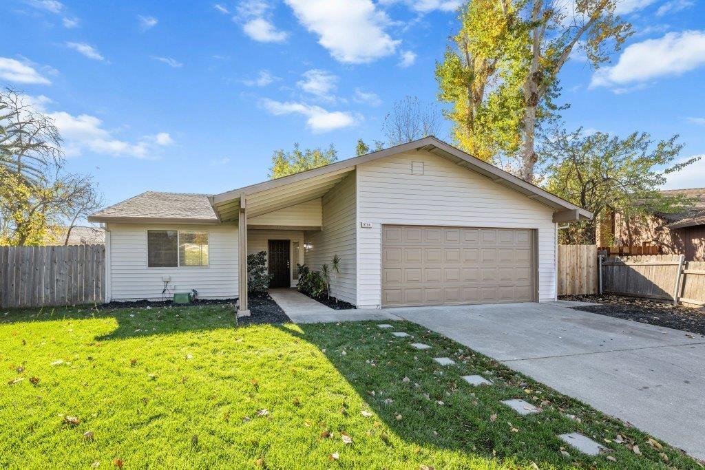 Photo of 9780 Red Cedar Cir in Sacramento, CA