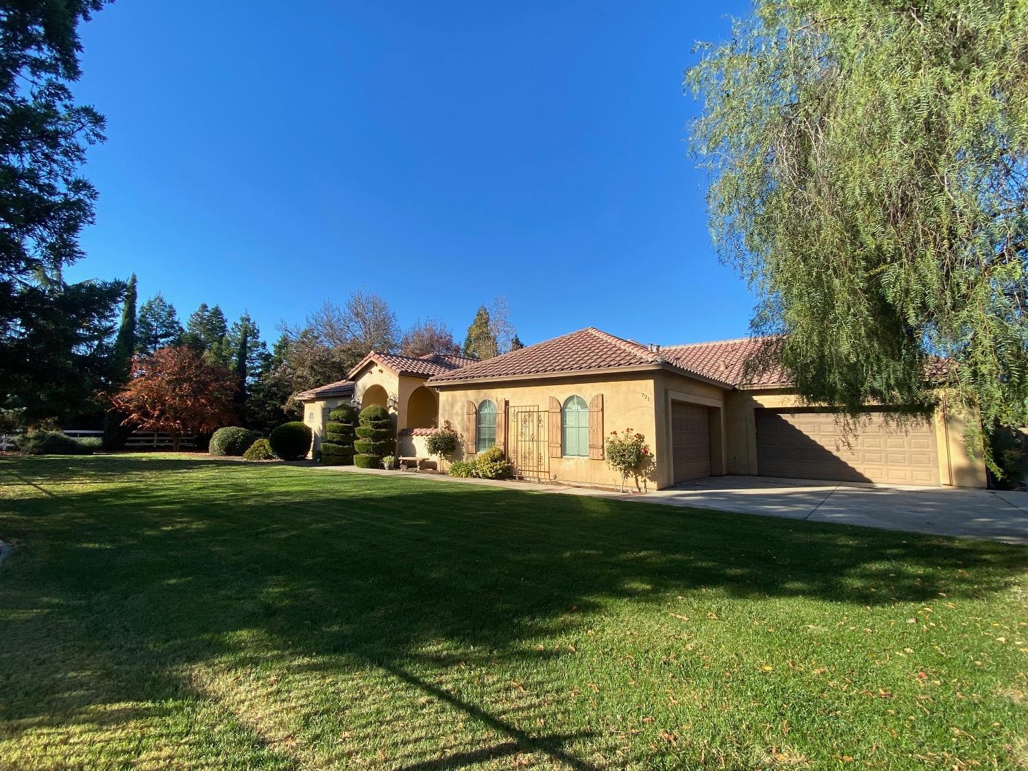 Photo of 30721 Edwards Rd in Oakdale, CA