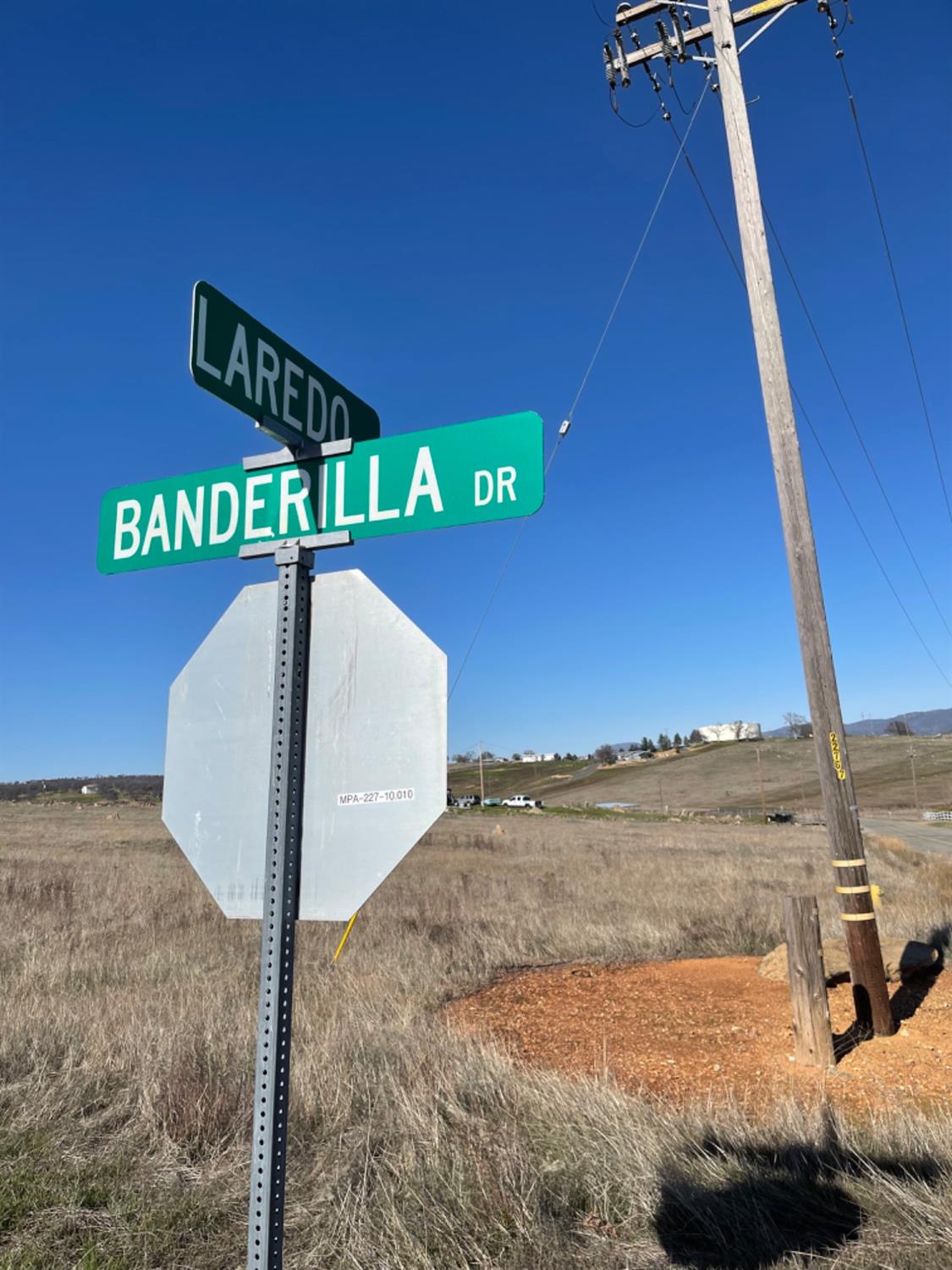 Banderilla, La Grange, California image 9