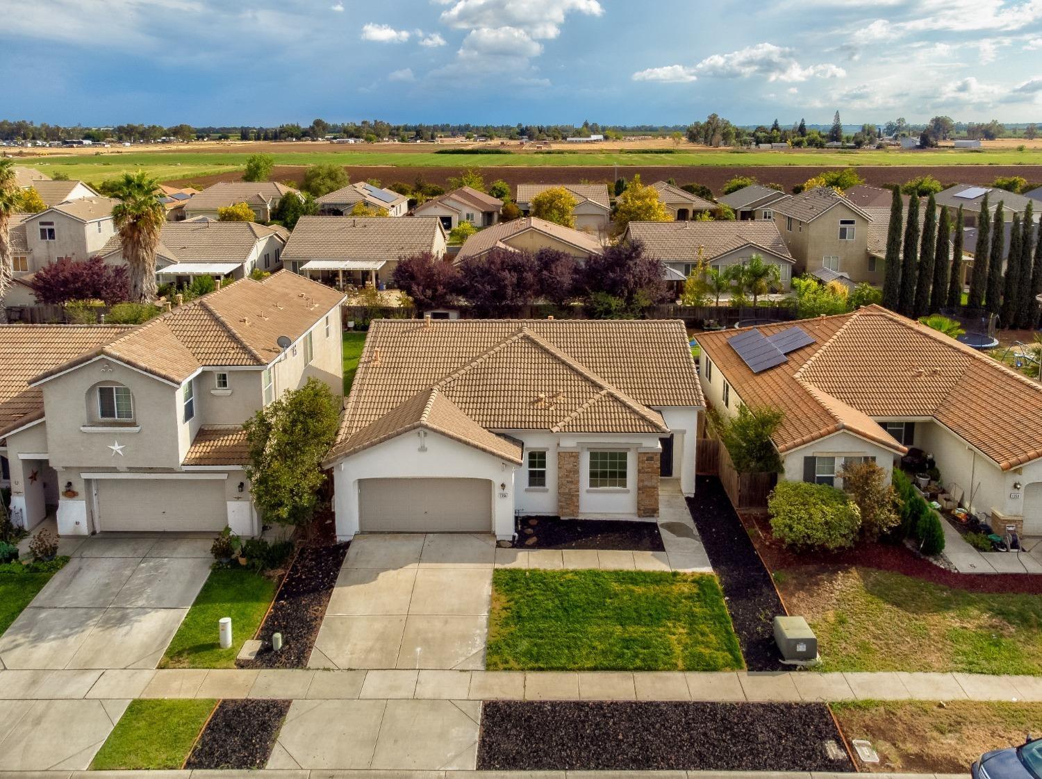 Amaranth Street, Plumas Lake, California image 2