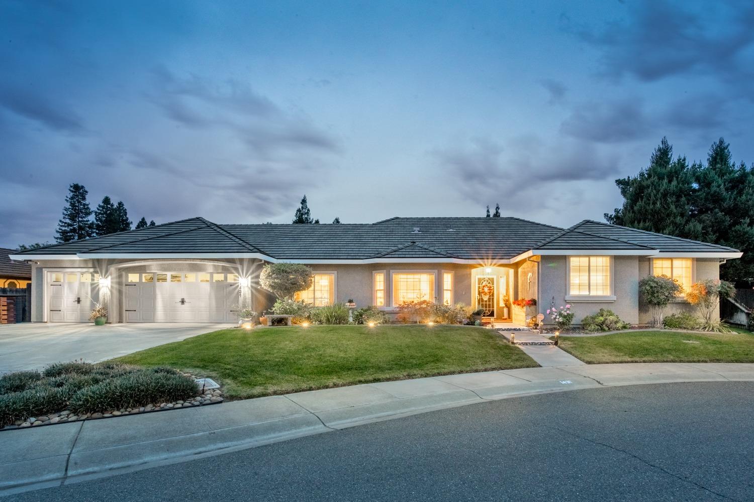 Photo of 1431 Crescent Ct in Yuba City, CA