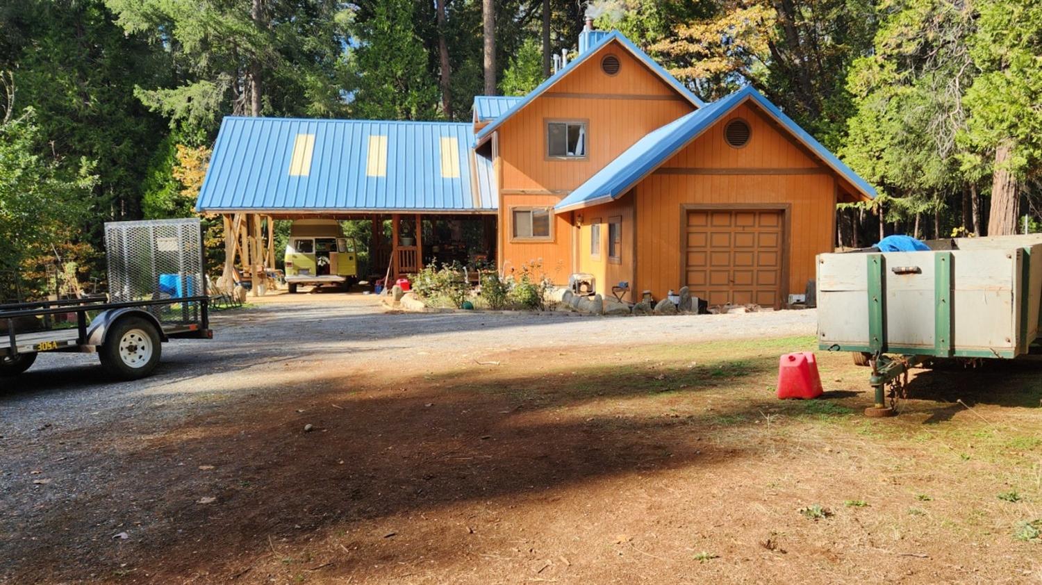 Photo of 28295 Big Dipper Rd in Colfax, CA