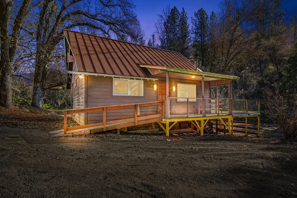 Photo of 4468 Shangri La Ln in Placerville, CA