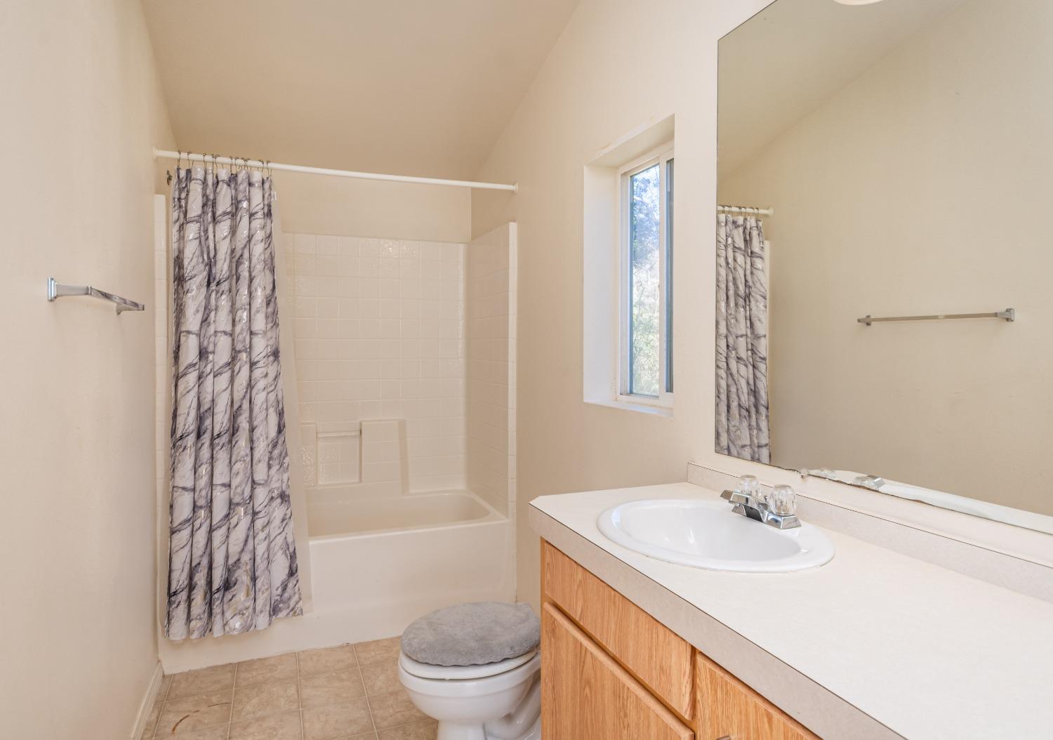 Detail Gallery Image 25 of 48 For 14577 Fiddletown Rd, Fiddletown,  CA 95629 - 3 Beds | 2 Baths