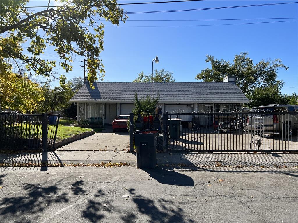 Photo of 502 Macarthur St in Sacramento, CA