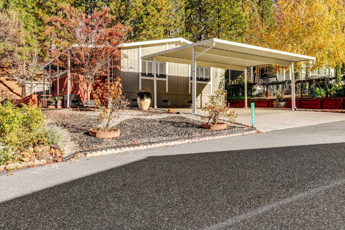 Photo of 10222 Timberland Dr in Grass Valley, CA