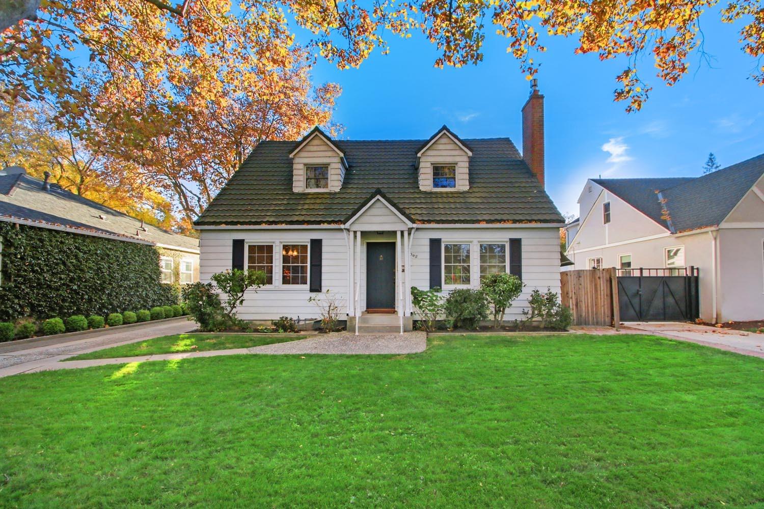 Photo of 1062 10th Ave in Sacramento, CA