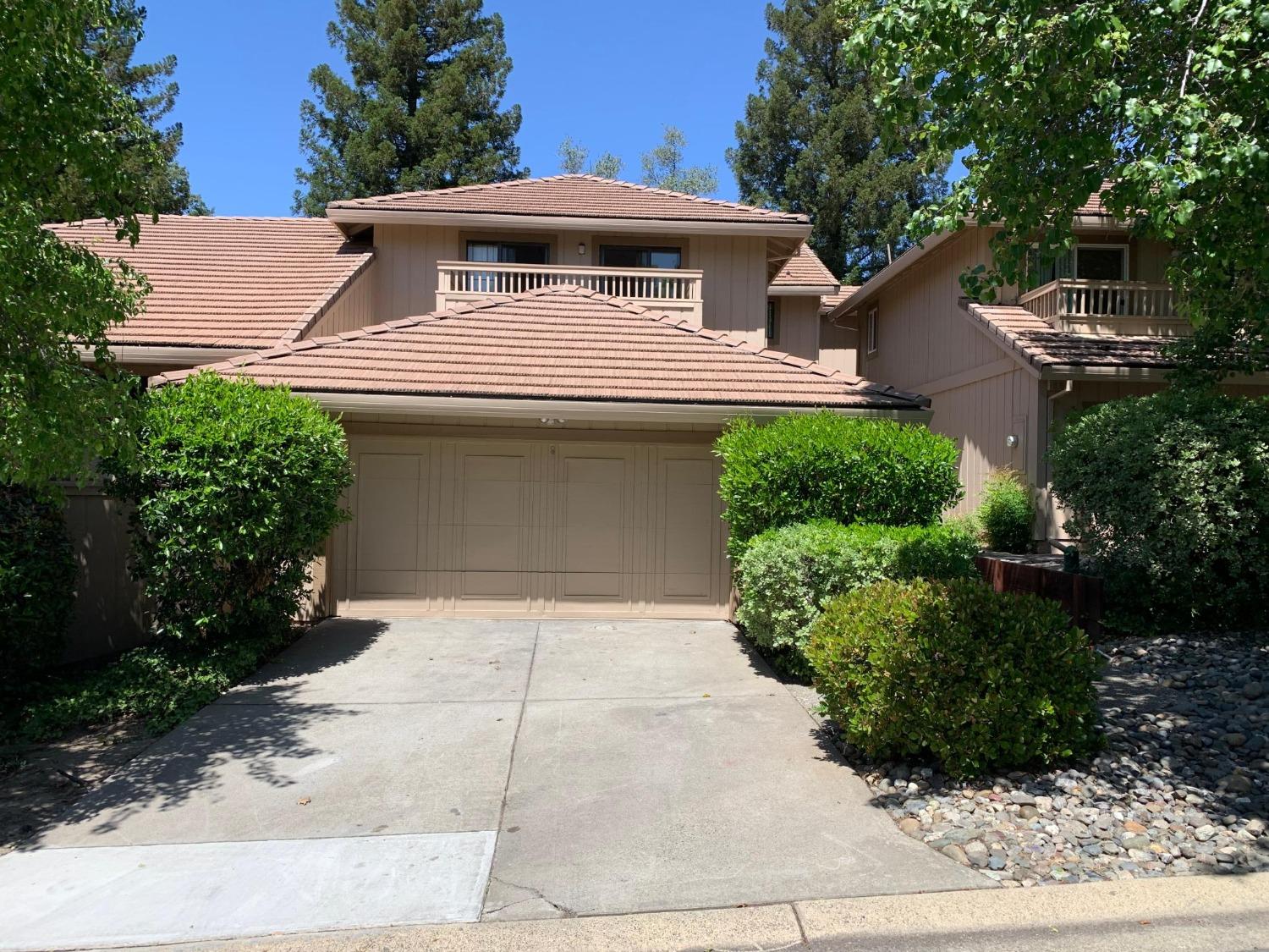 Photo of 8211 Fox Meadow Pl in Citrus Heights, CA