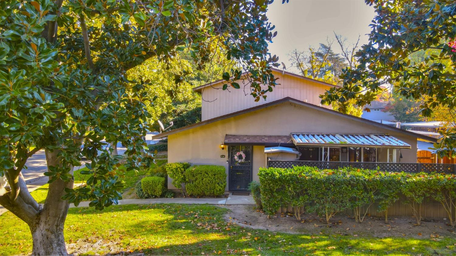 Photo of 8736 Woodman Wy #A in Sacramento, CA