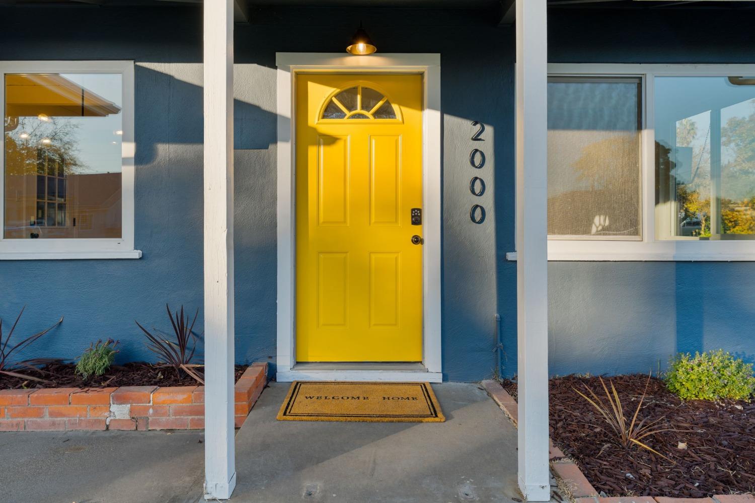 Photo of 2000 Oxford St in West Sacramento, CA