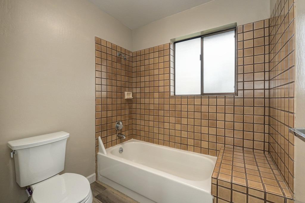 Blackberry Court, Auburn, California image 37