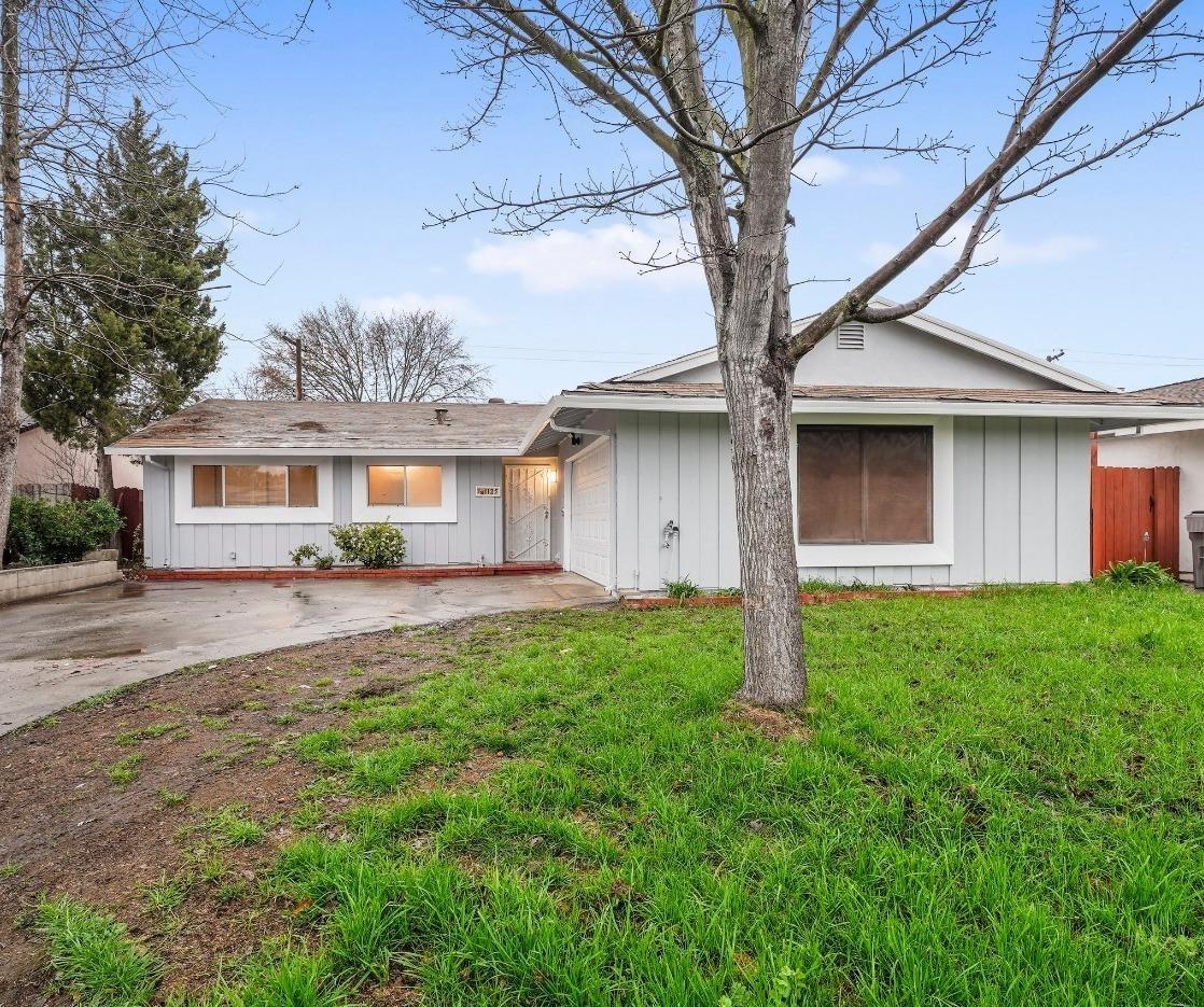 Photo of 1125 W El Camino Ave in Sacramento, CA