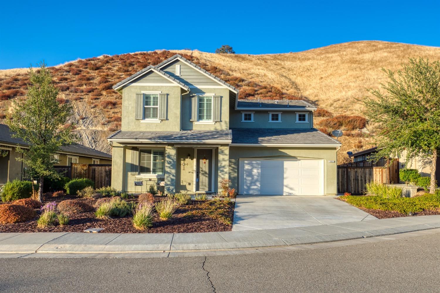 Detail Gallery Image 1 of 1 For 9065 Golf Canyon Dr, Patterson,  CA 95363 - 4 Beds | 3/1 Baths