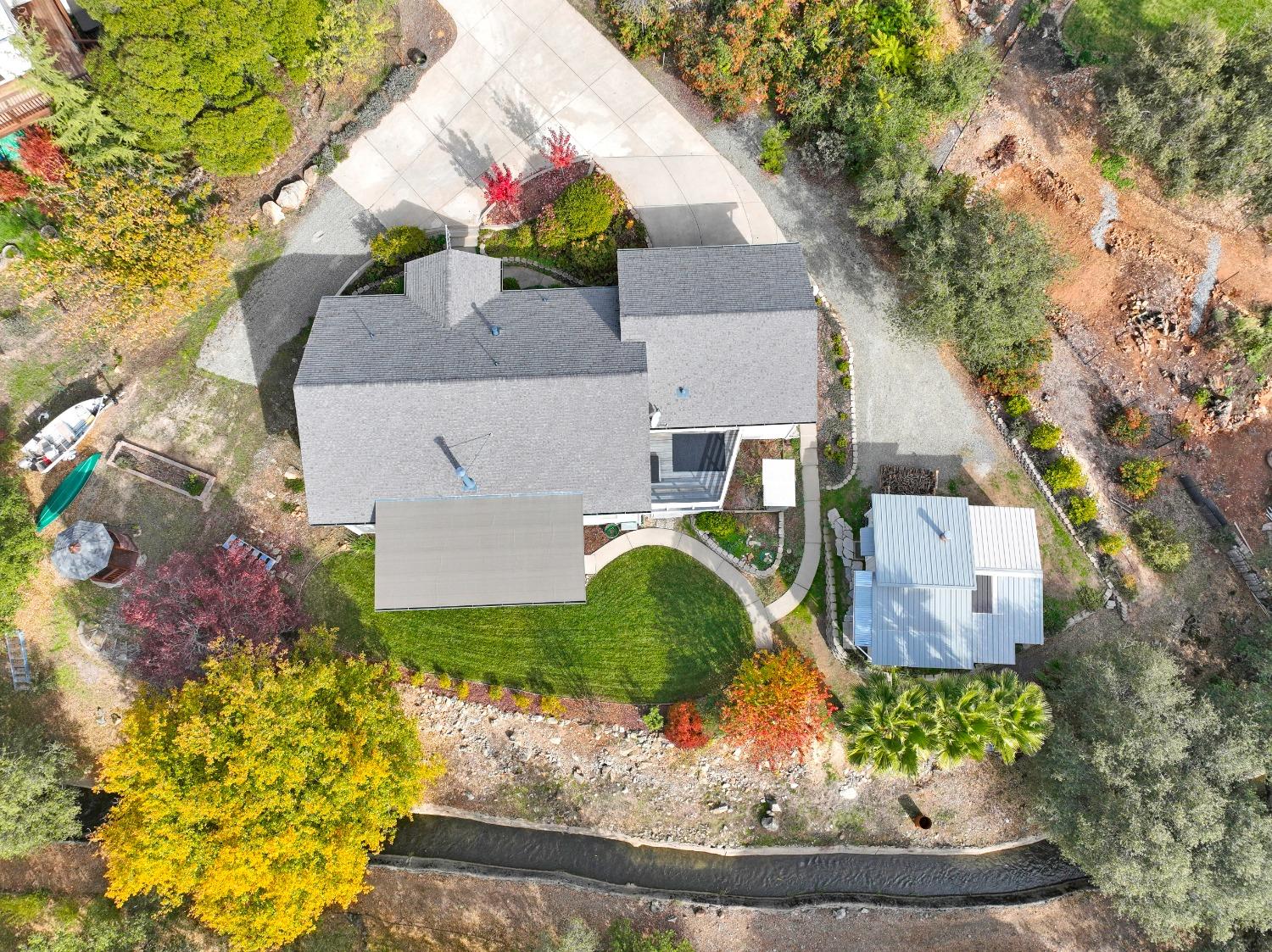 Photo of 855 Holly Hills Dr in Auburn, CA
