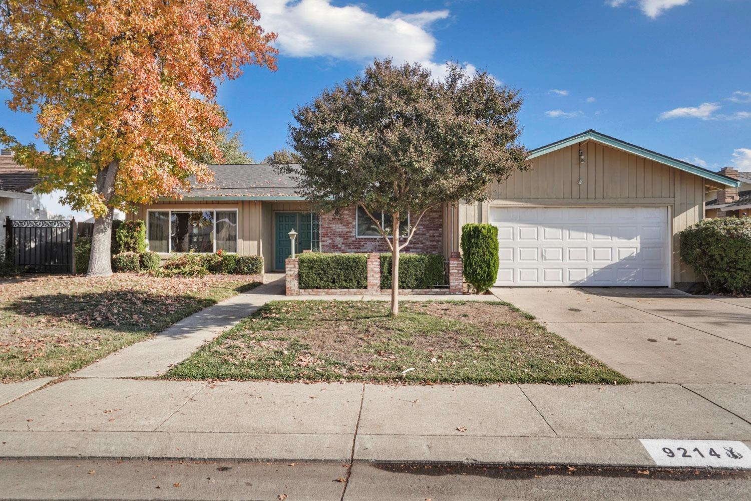 Photo of 9214 Bainbridge Pl in Stockton, CA