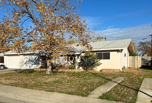 Photo of 6849 Treelark Wy in Citrus Heights, CA