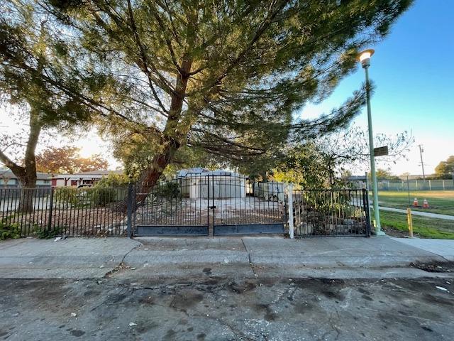 Photo of 3609 Haywood St in Sacramento, CA