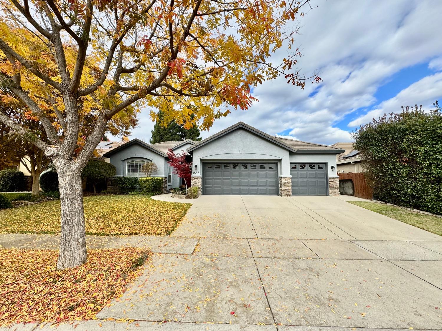 Photo of 1557 Parc E Dr in Yuba City, CA