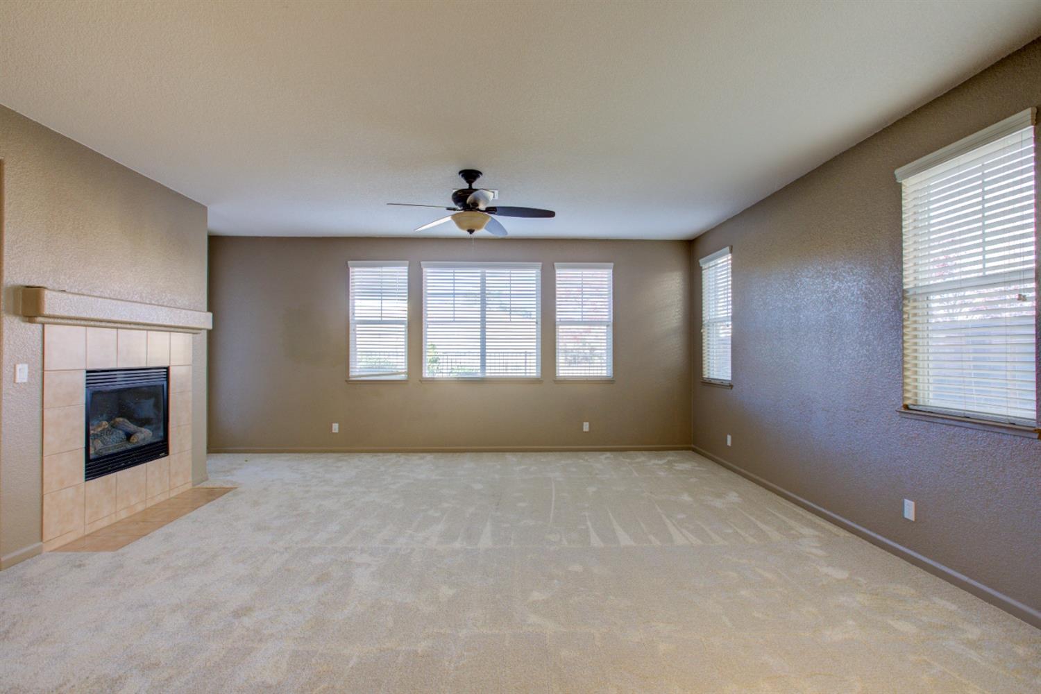 Detail Gallery Image 8 of 58 For 20773 Fairway Dr, Patterson,  CA 95363 - 4 Beds | 3/1 Baths