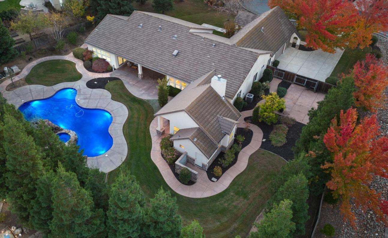 Photo of 9335 Silverstone Ln in Elk Grove, CA