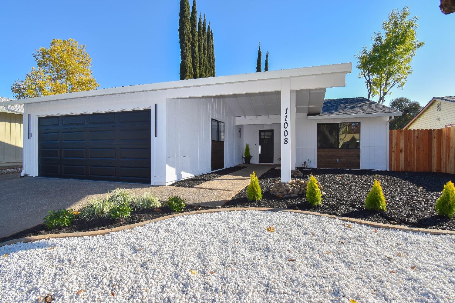 Photo of 11008 Gingerwood Wy in Rancho Cordova, CA