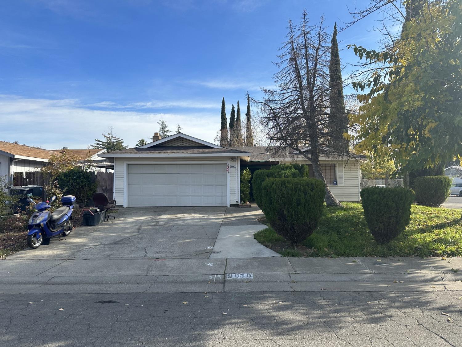 Photo of 9050 Clendenen Wy in Sacramento, CA