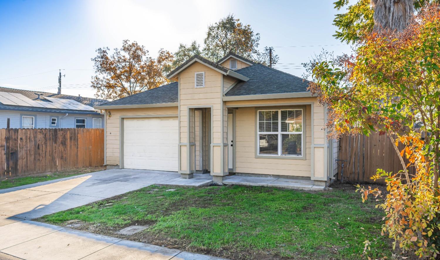 Photo of 3730 17th Ave in Sacramento, CA