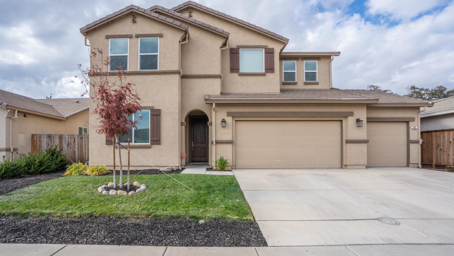 Photo of 381 Carly Anne Dr in Merced, CA