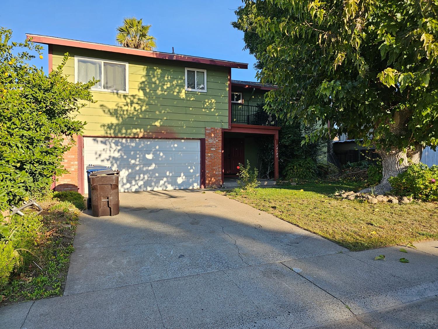 Photo of 10109 La Gloria Wy in Rancho Cordova, CA