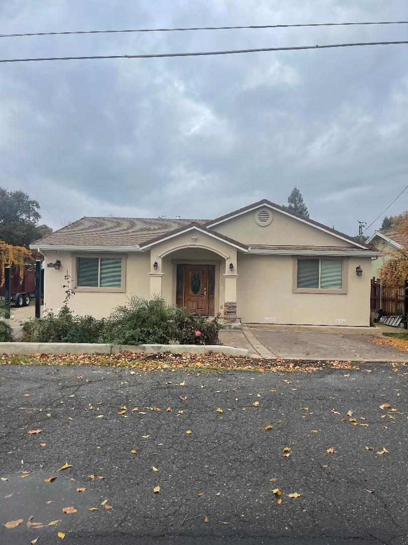 Photo of 7785 Reno Ln in Citrus Heights, CA