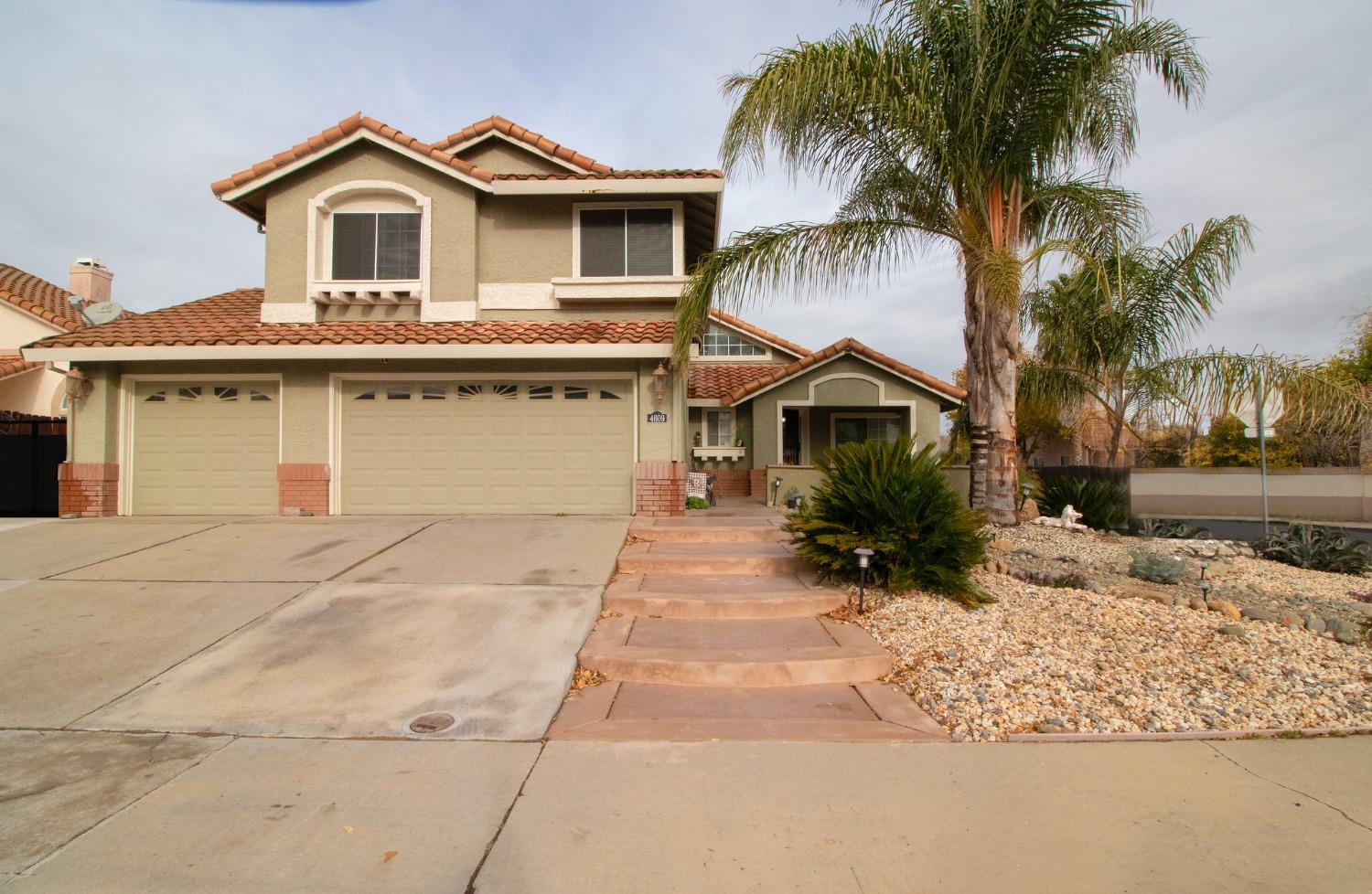 Photo of 4609 Laguna W Wy in Elk Grove, CA