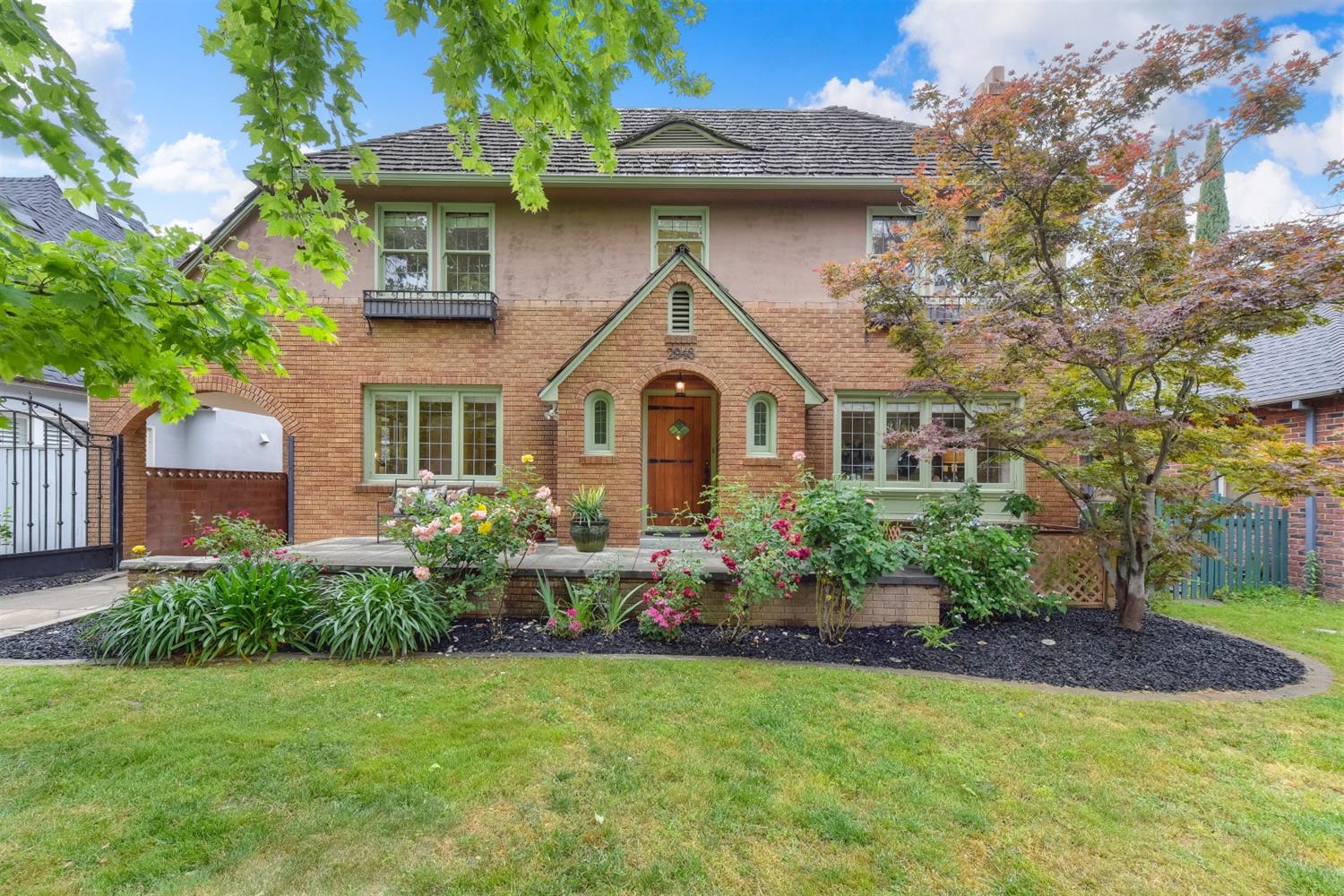 Photo of 2948 25th St in Sacramento, CA