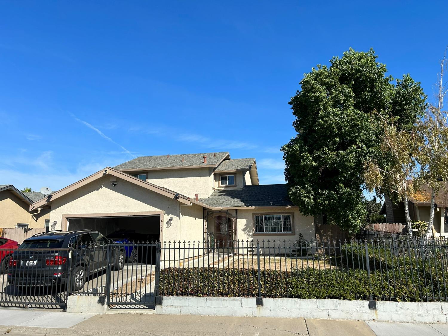 Photo of 8153 Hemingway Dr in Sacramento, CA