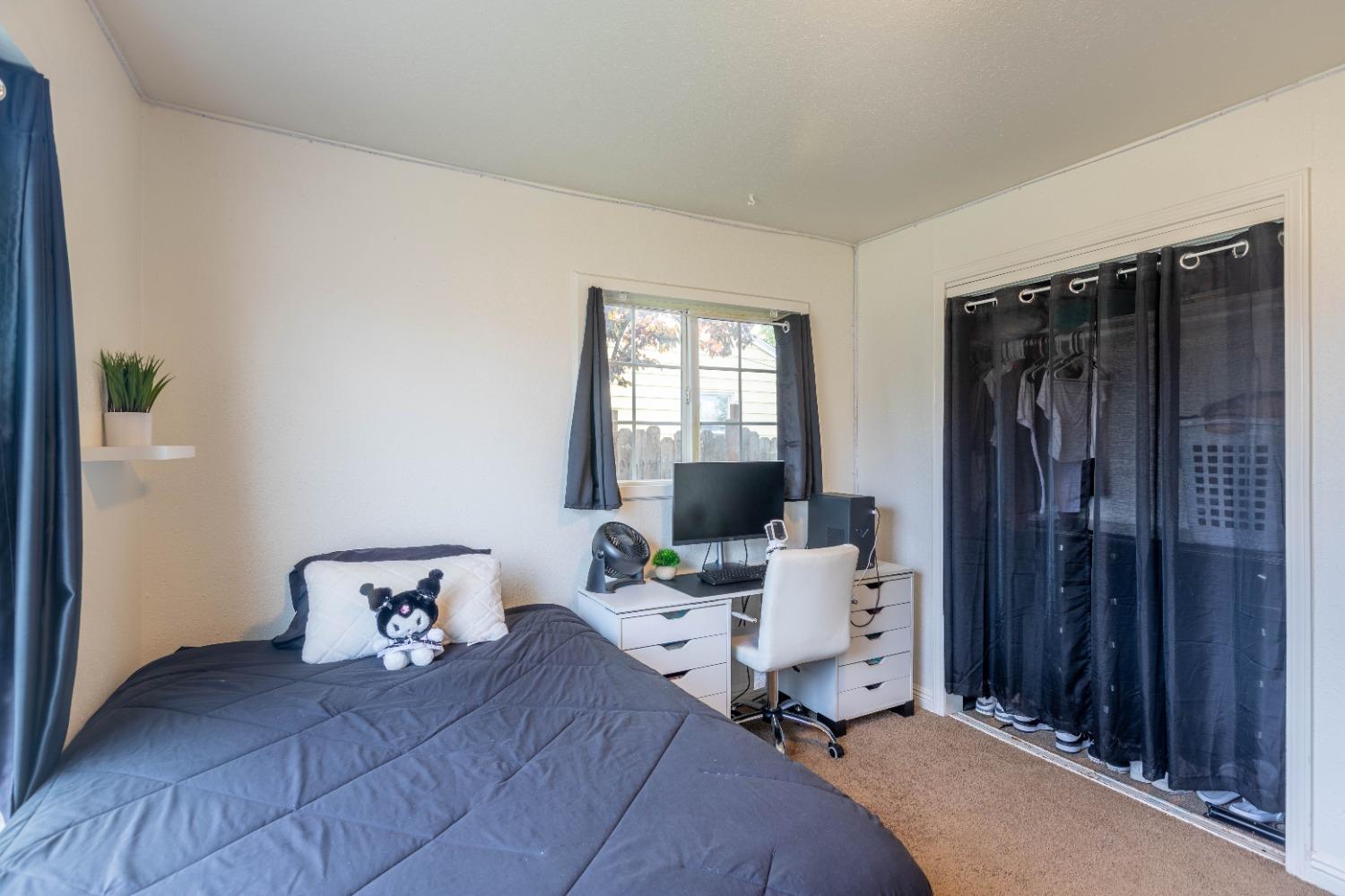 Detail Gallery Image 14 of 25 For 2681 Norwood Ave, Sacramento,  CA 95815 - 2 Beds | 1 Baths