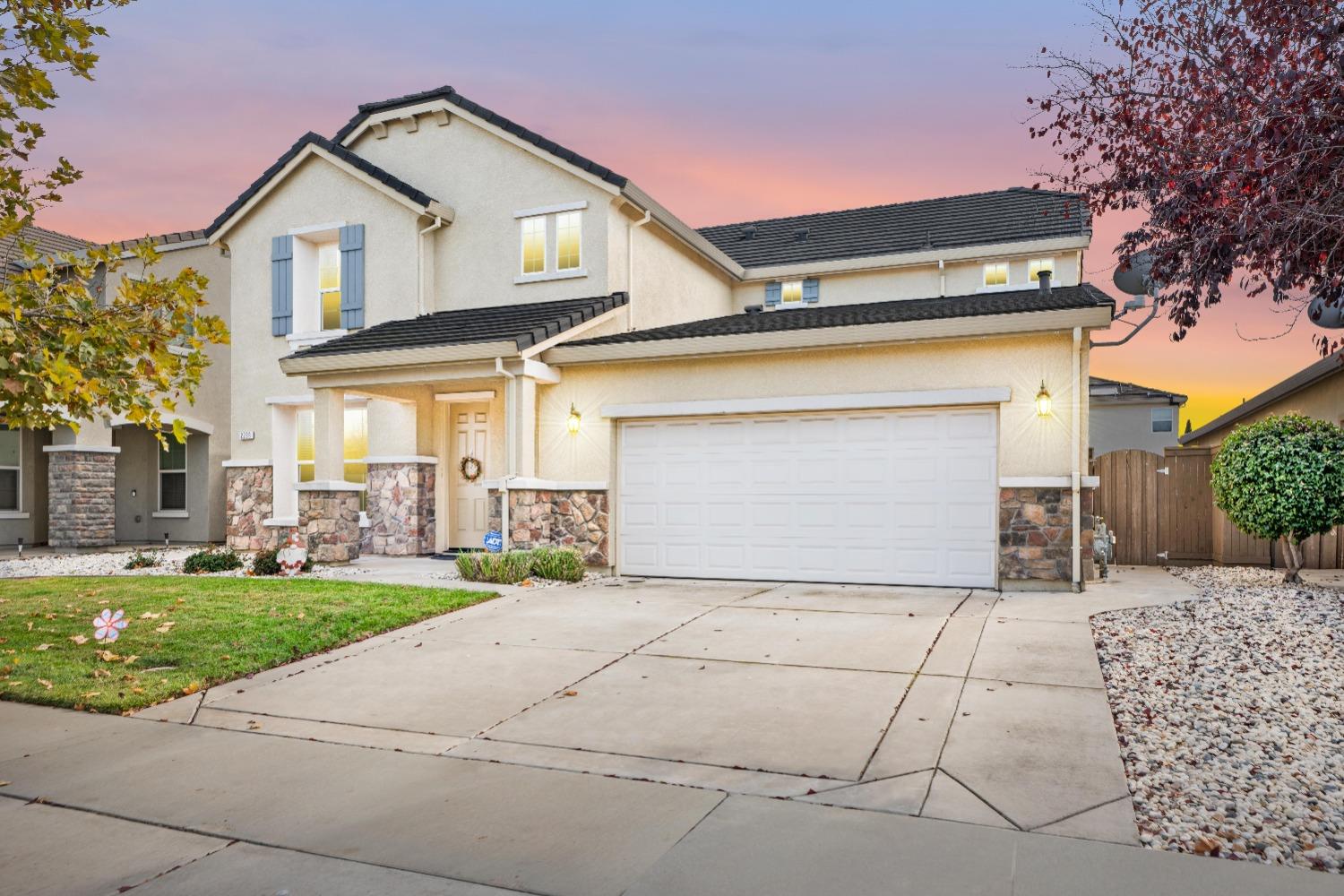 Photo of 2288 Ridgemere Cir in Roseville, CA