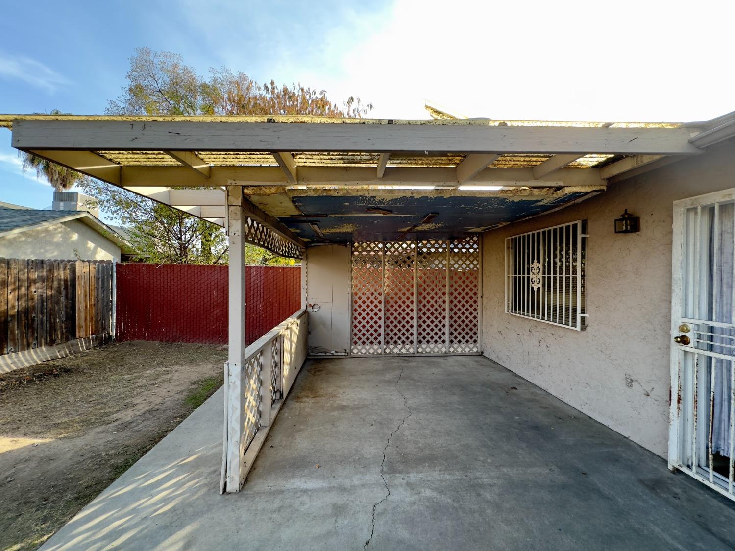 N Adrian Avenue, Fresno, California image 17