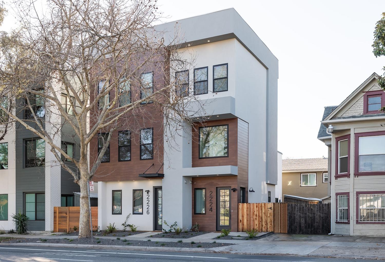 Photo of 2224 15th St in Sacramento, CA