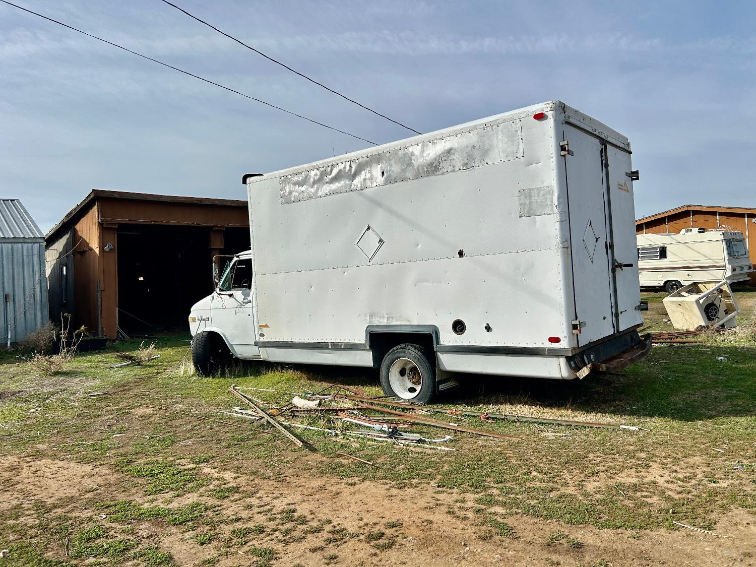 Grand Avenue, Oroville, California image 9