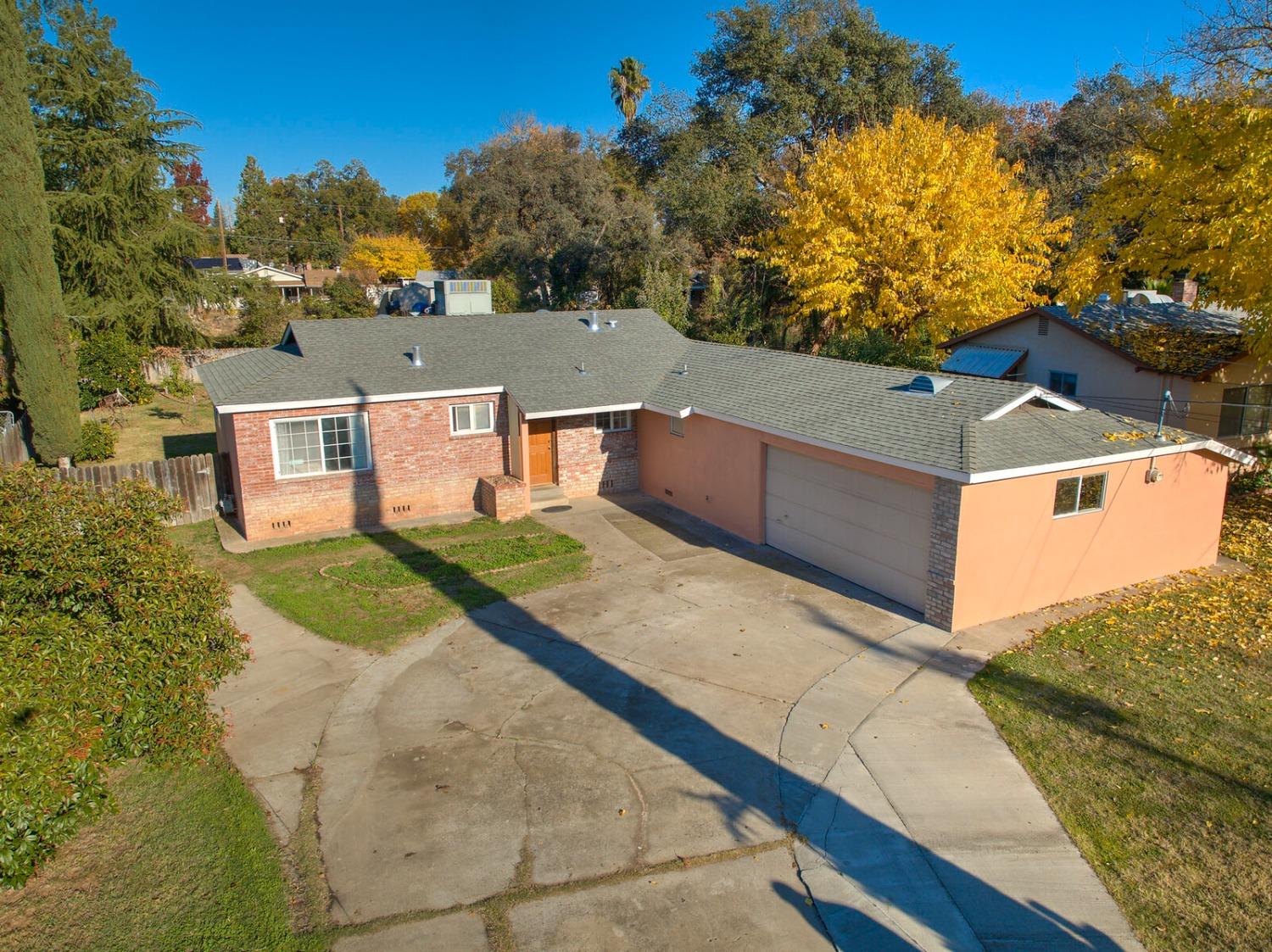 Photo of 6925 Lincoln Oaks Dr in Fair Oaks, CA