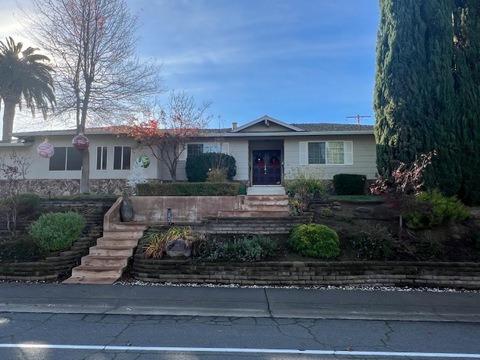Photo of 8194 Treecrest Ave in Fair Oaks, CA