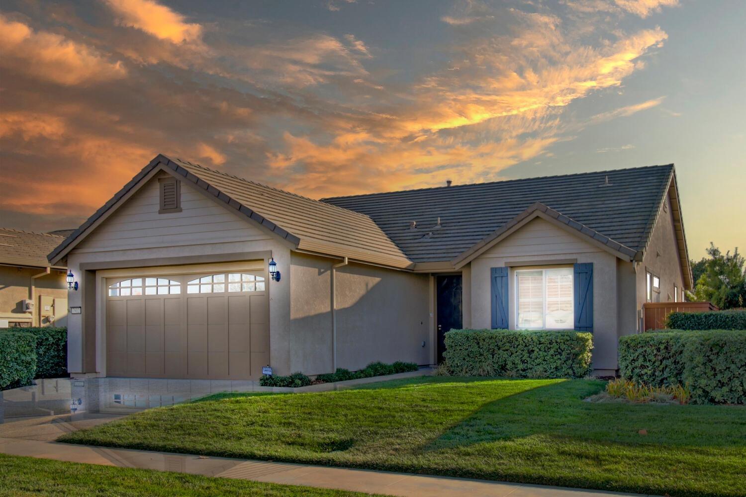 Photo of 7912 Del Webb Blvd in Elk Grove, CA