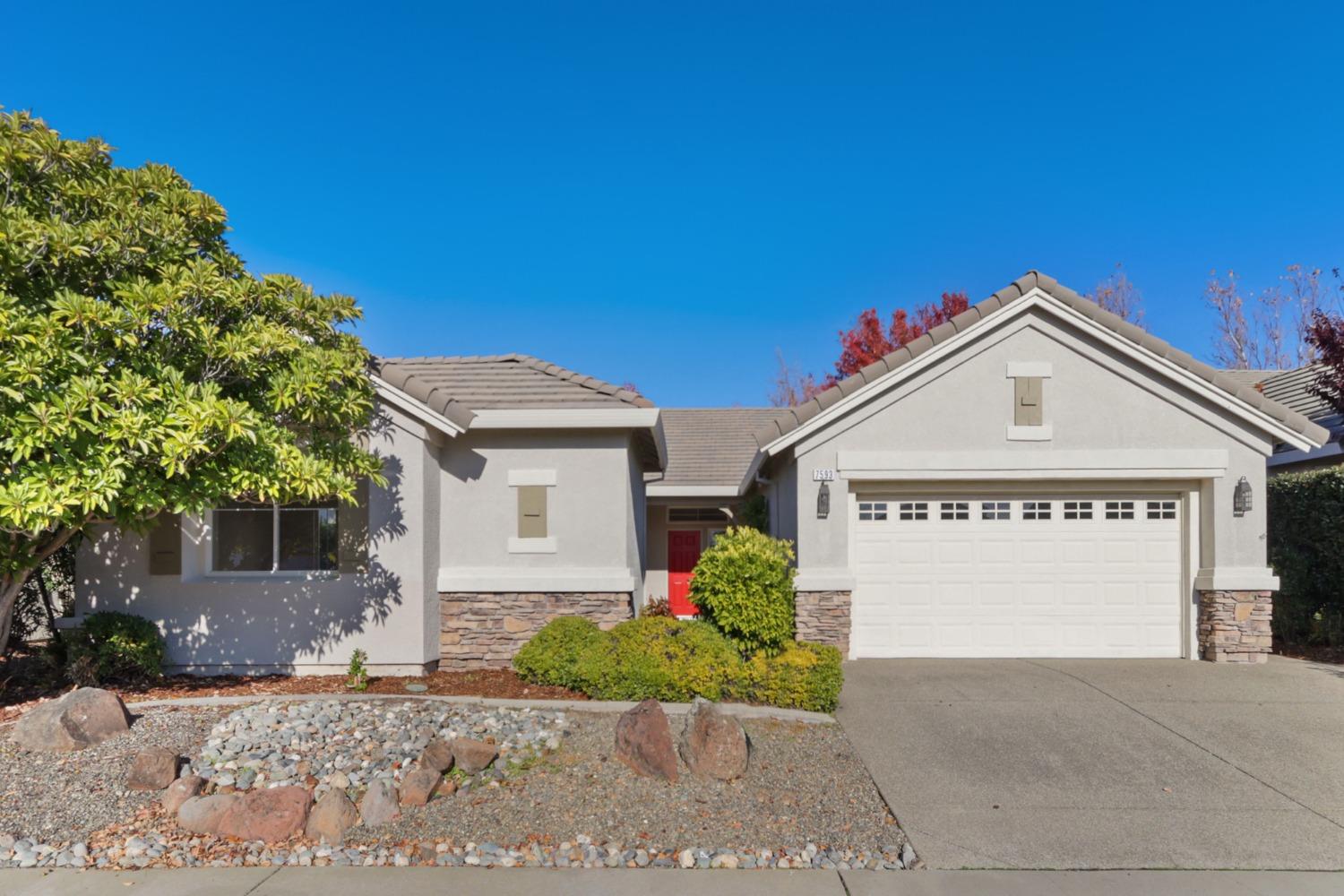 Photo of 7593 School House Ln in Roseville, CA